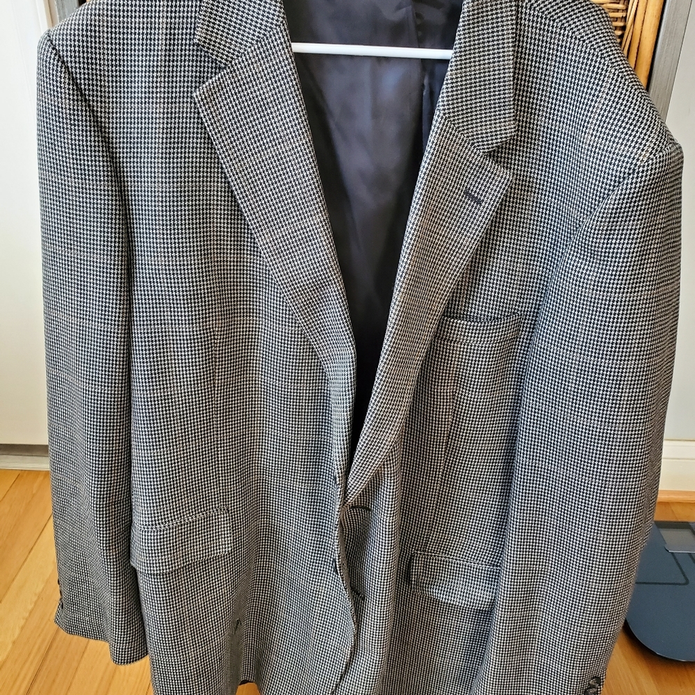 Jos A Bank single vent, 50L sports coat